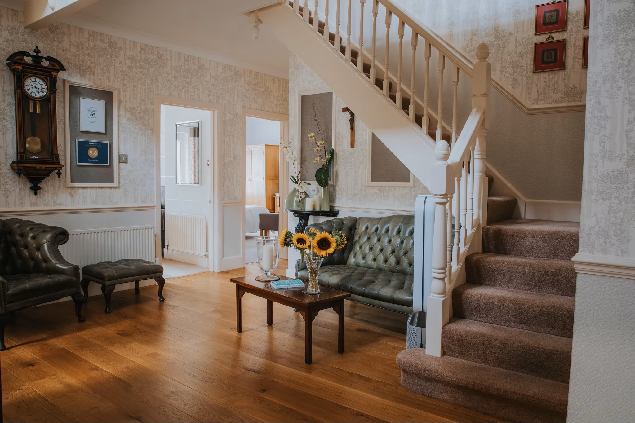 A calm, welcoming space to rest between sessions